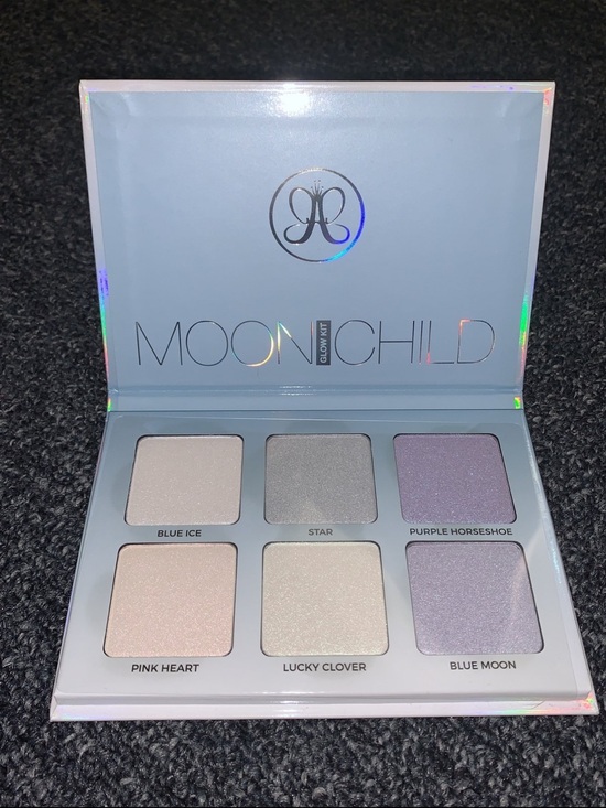 Anastasia Beverly Hills Other - Moonchild Glow Kit Highlight Palette — Iridescent Pink & Blue Shades